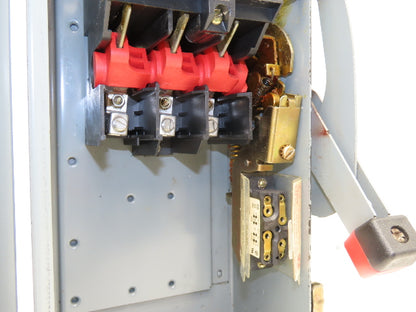 Square D HU361AWK Safety Disconnect Switch 30A 600V 30HP Non Fused 3 Pole Ser E1