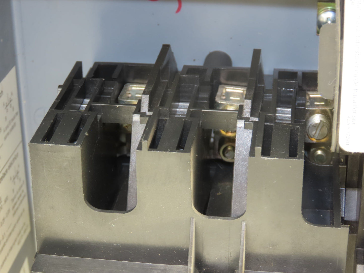 Square D HU361AWKEI Safety Disconnect Switch 30A 600V 30HP Non Fused 3 Pole