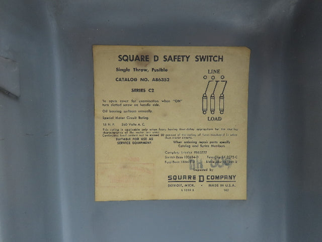 Square D A86352 Safety Disconnect Switch 60A 240VAC 7-1/2HP Fused 3 Pole