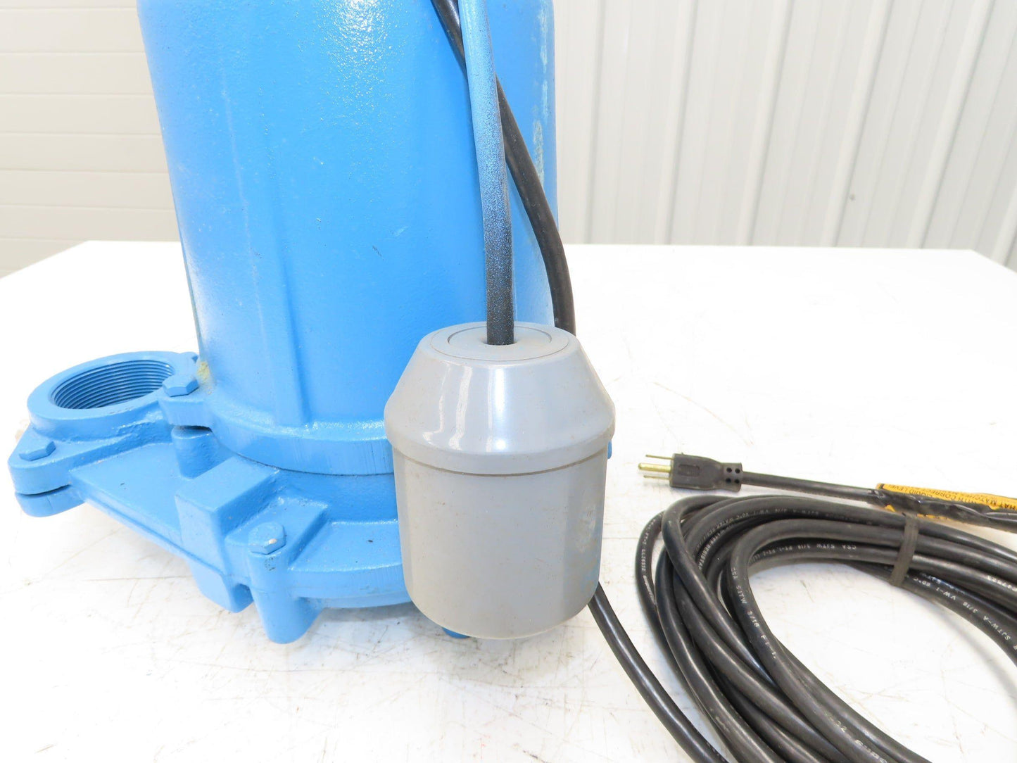 Monarch WS 30A Cast Iron Submersible Sewage Sump Pump with Float 2"NPT 115V