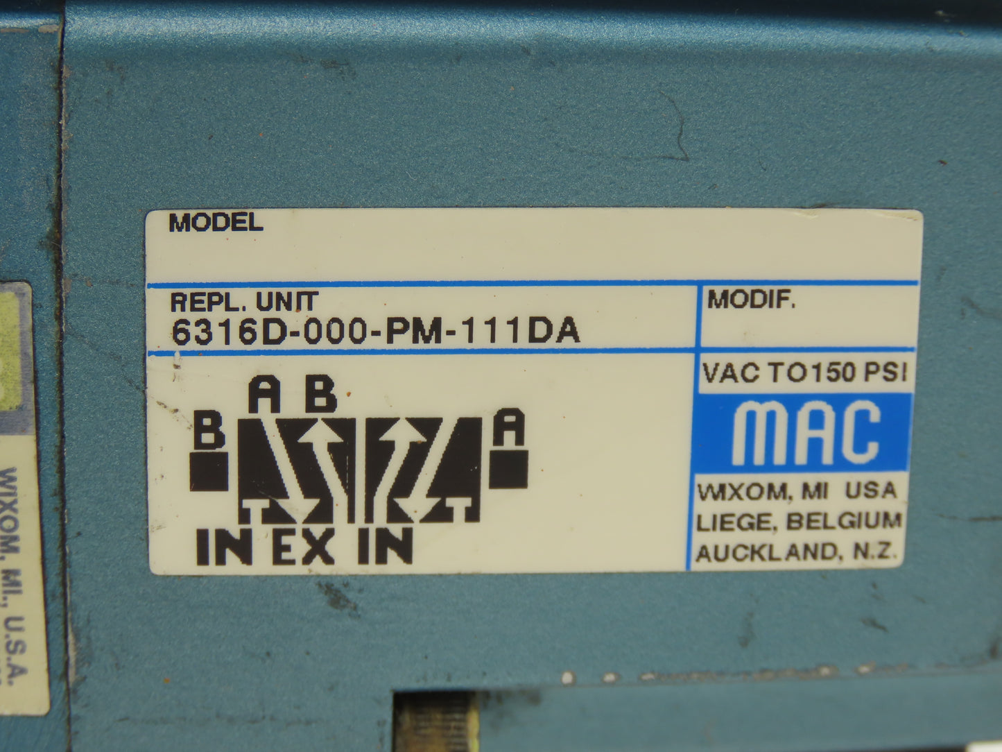 MAC 6316D-000-PM-111DA Pneumatic Directional Valve w/Pressure Regulator 120v