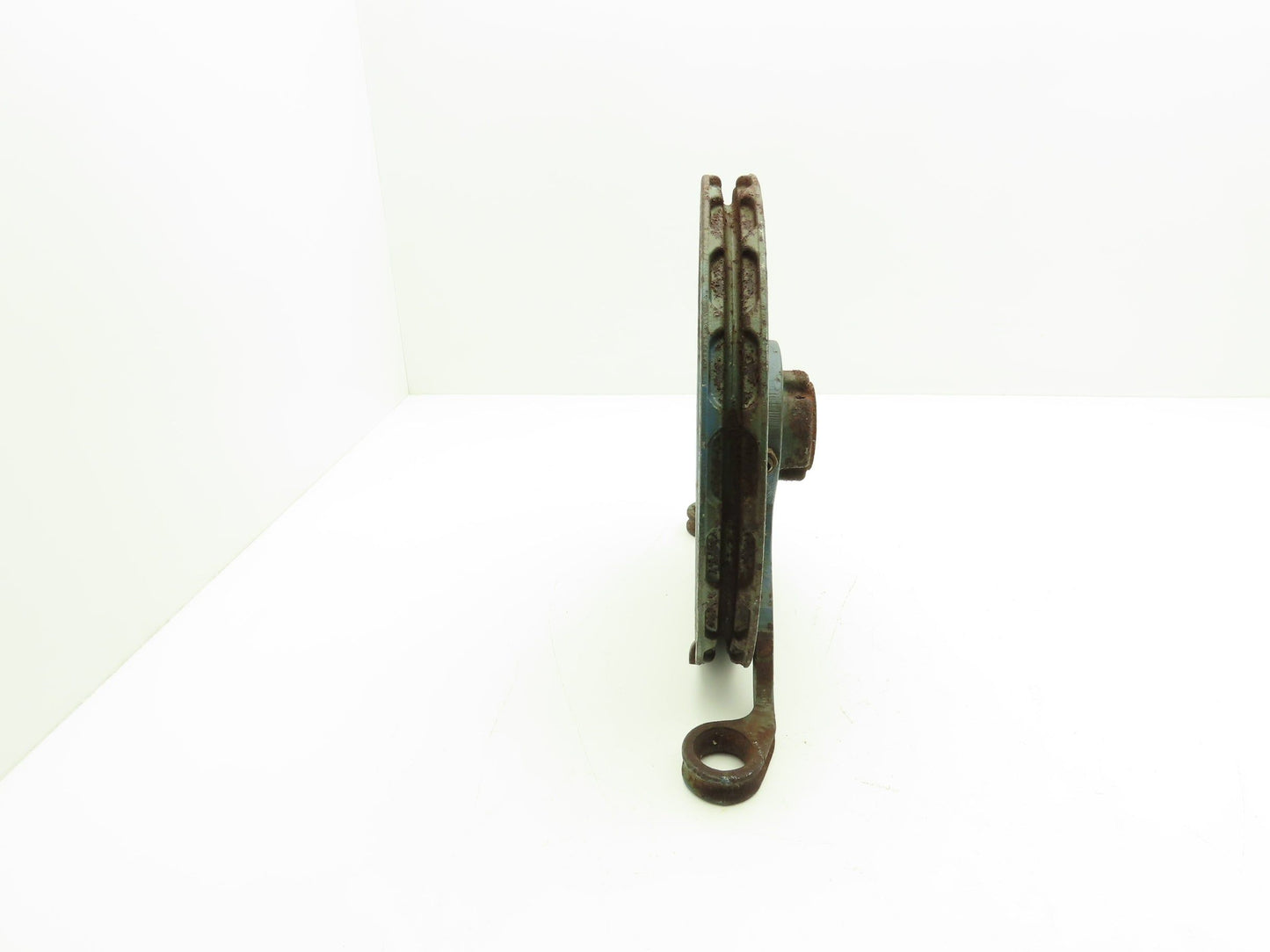 DeZurik 1118476 Rim Sprocket Chain Wheel Manual Valve Operator w/Guide No Chain