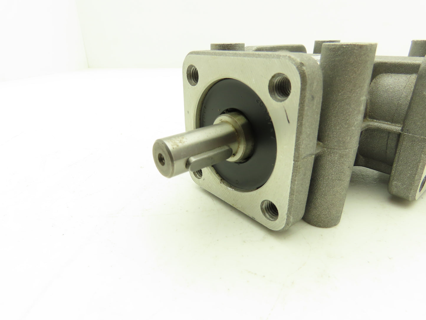 Pulsar Francia 35.L1.GR.1.1 Right Angle Gearbox 1:1 Ratio 14mm Shaft