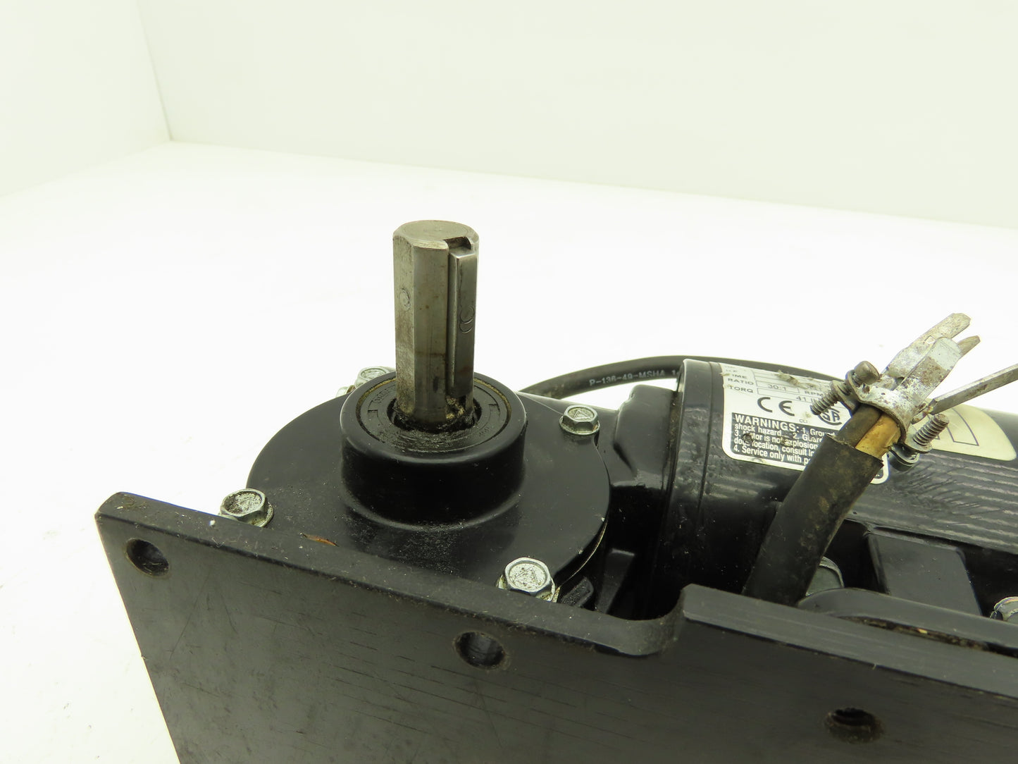 Bodine Electric 32A4BEPM-5R DC Gearmotor 130V 30:1 Ratio 67rpm LH Output