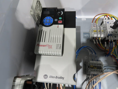 Hytrol HSSHD 37"x 50' Incline Belt Conveyor 7.5Hp 3PH Center Drive 114fpm 9' 5"H