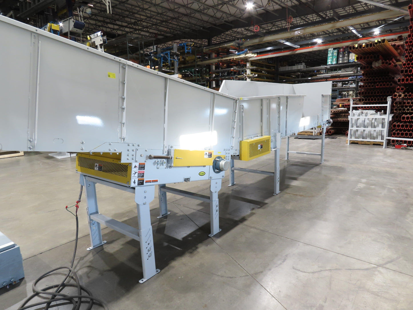 Hytrol HSSHD 37"x 50' Incline Belt Conveyor 7.5Hp 3PH Center Drive 114fpm 9' 5"H