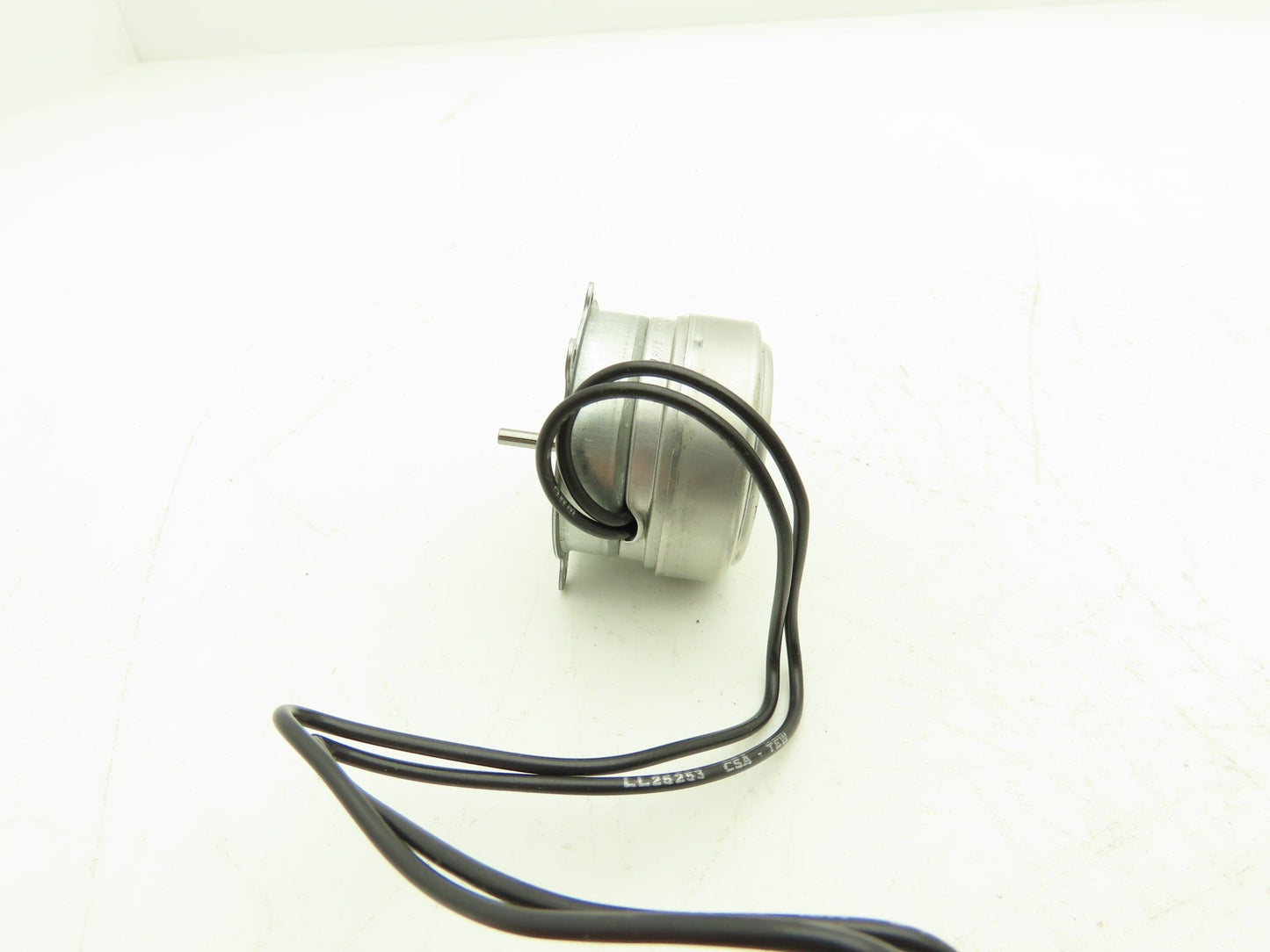 Synchron JS13RA-5-6 Stepper Motor 110VAC 1Ph 3W 60RPM