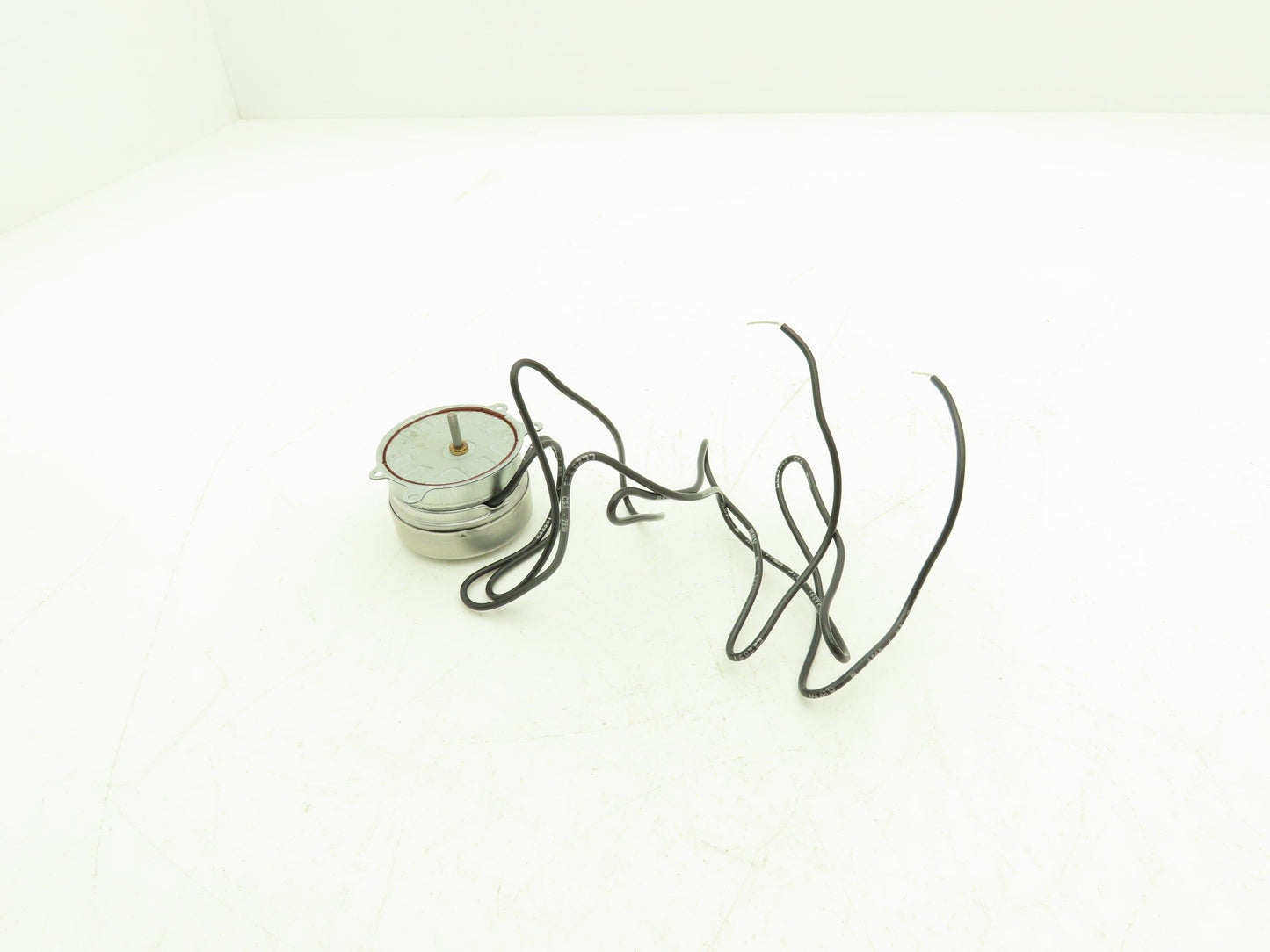 Synchron JS13RA-5-6 Stepper Motor 110VAC 1Ph 3W 60RPM