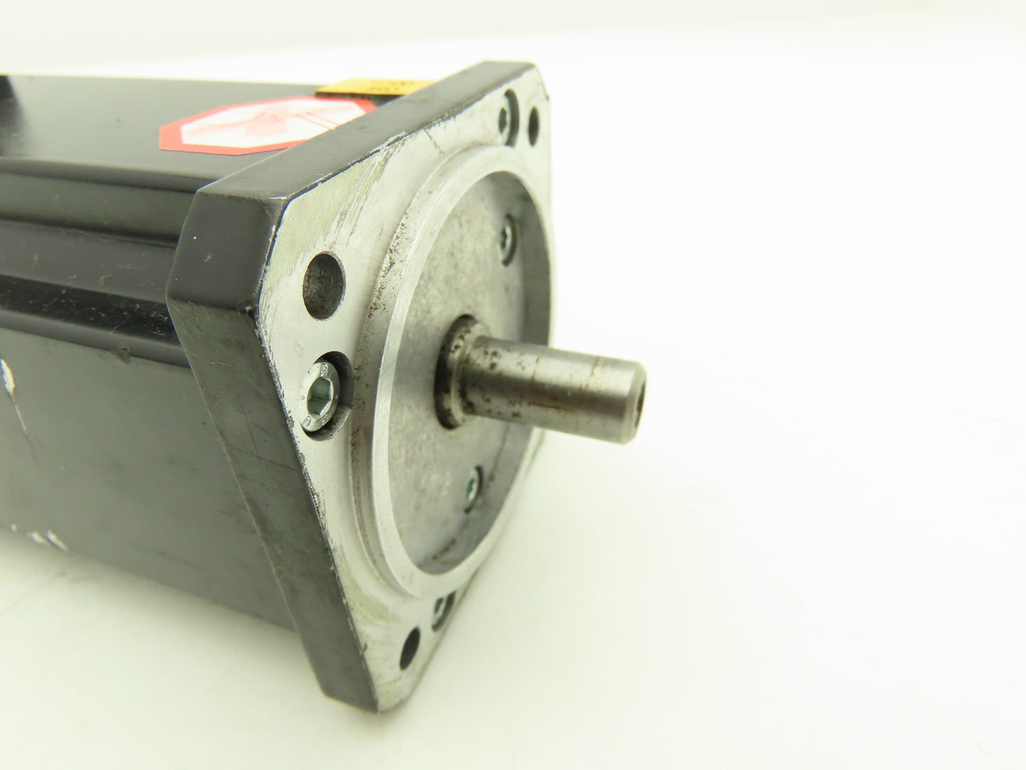 Elau SM 070-60-010-P0-45-M1-B0 AC Servo Motor 6000rpm 400V 6A 1.1Nm 000100 HW