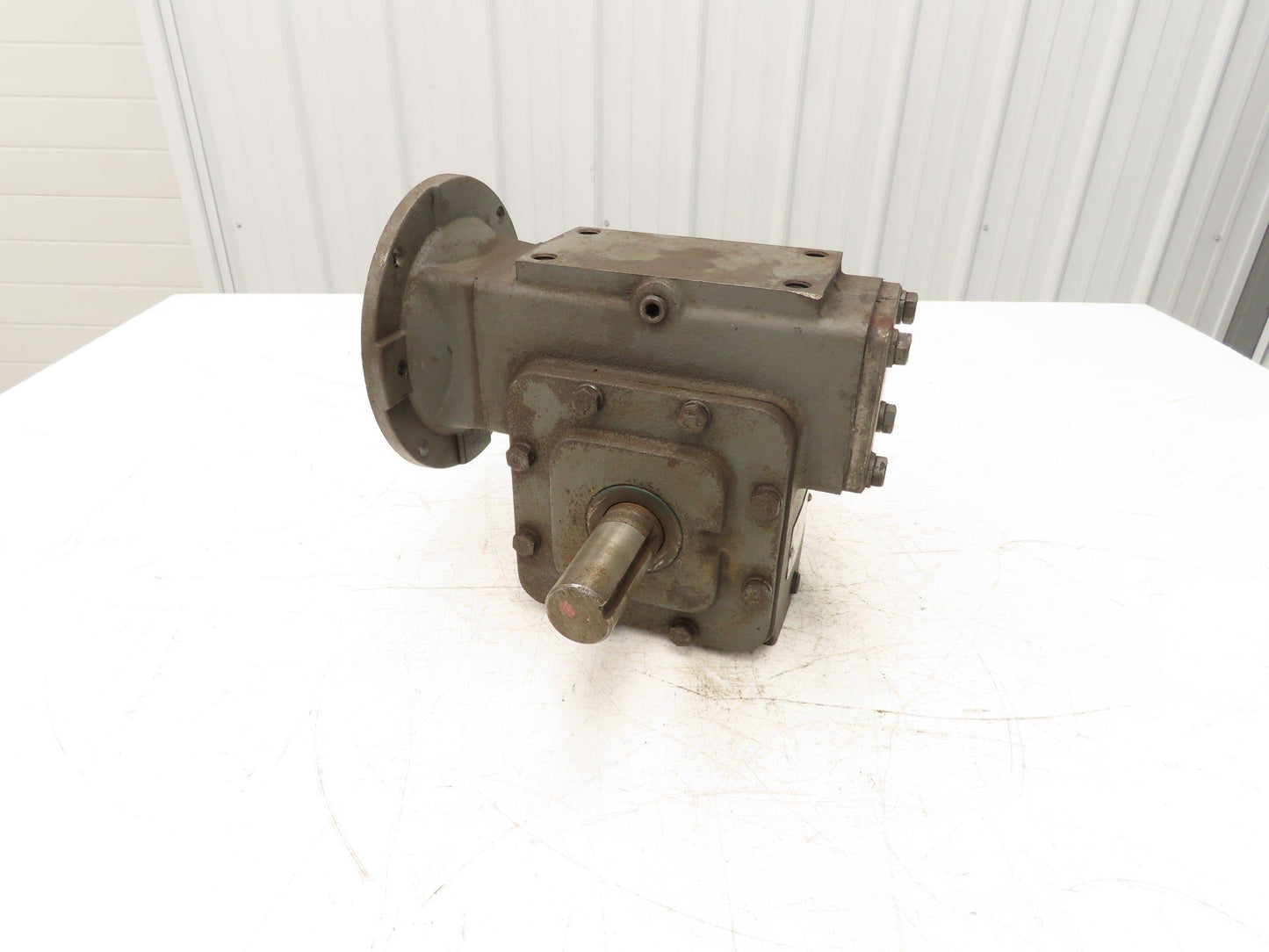 Winsmith 926MDN Gearbox 30:1 Reducer 1.33Hp 58rpm 143/145TC Dual Shaft *READ*