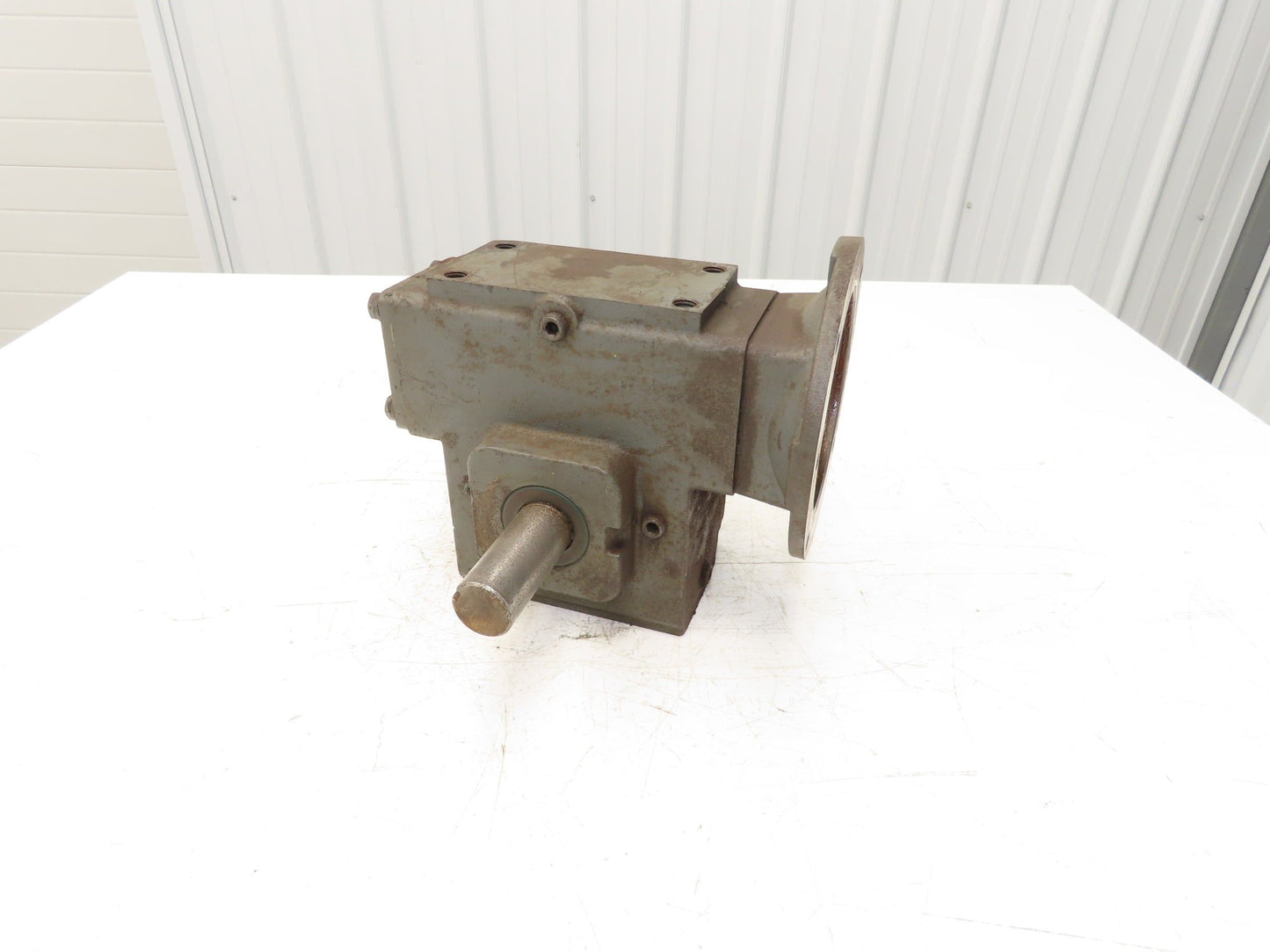 Winsmith 926MDN Gearbox 30:1 Reducer 1.33Hp 58rpm 143/145TC Dual Shaft *READ*