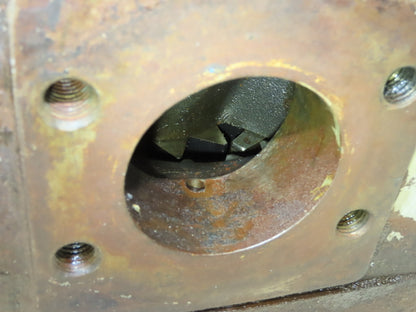 IMO Delaval 82160LIP CIG Series Hydraulic Gear Pump 2-Bolt SAE 65mm Shaft