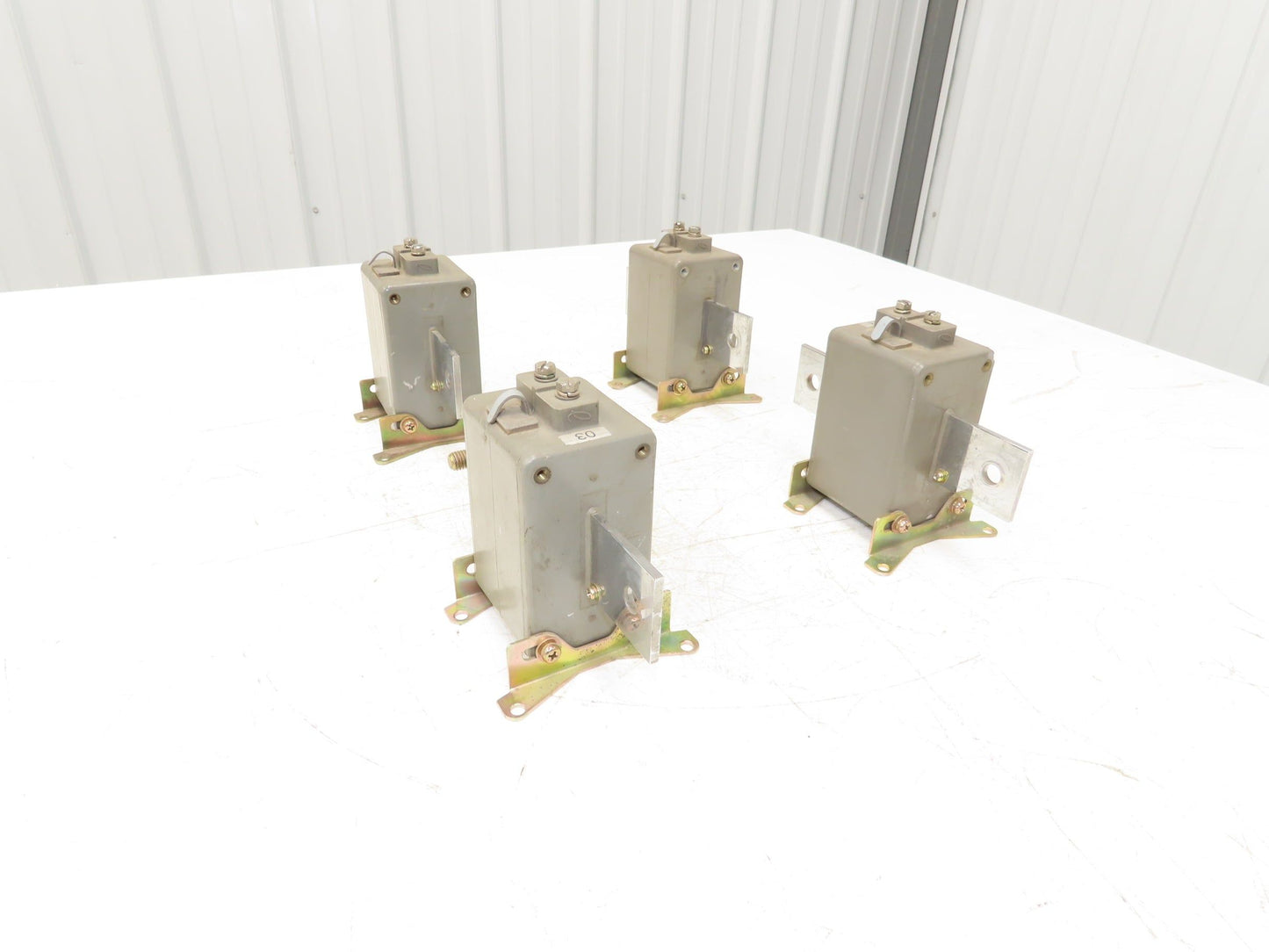 Toho Densokuki RSP-15 Current Transformer 1150V 15VA 600/5A Ratio Lot of 4