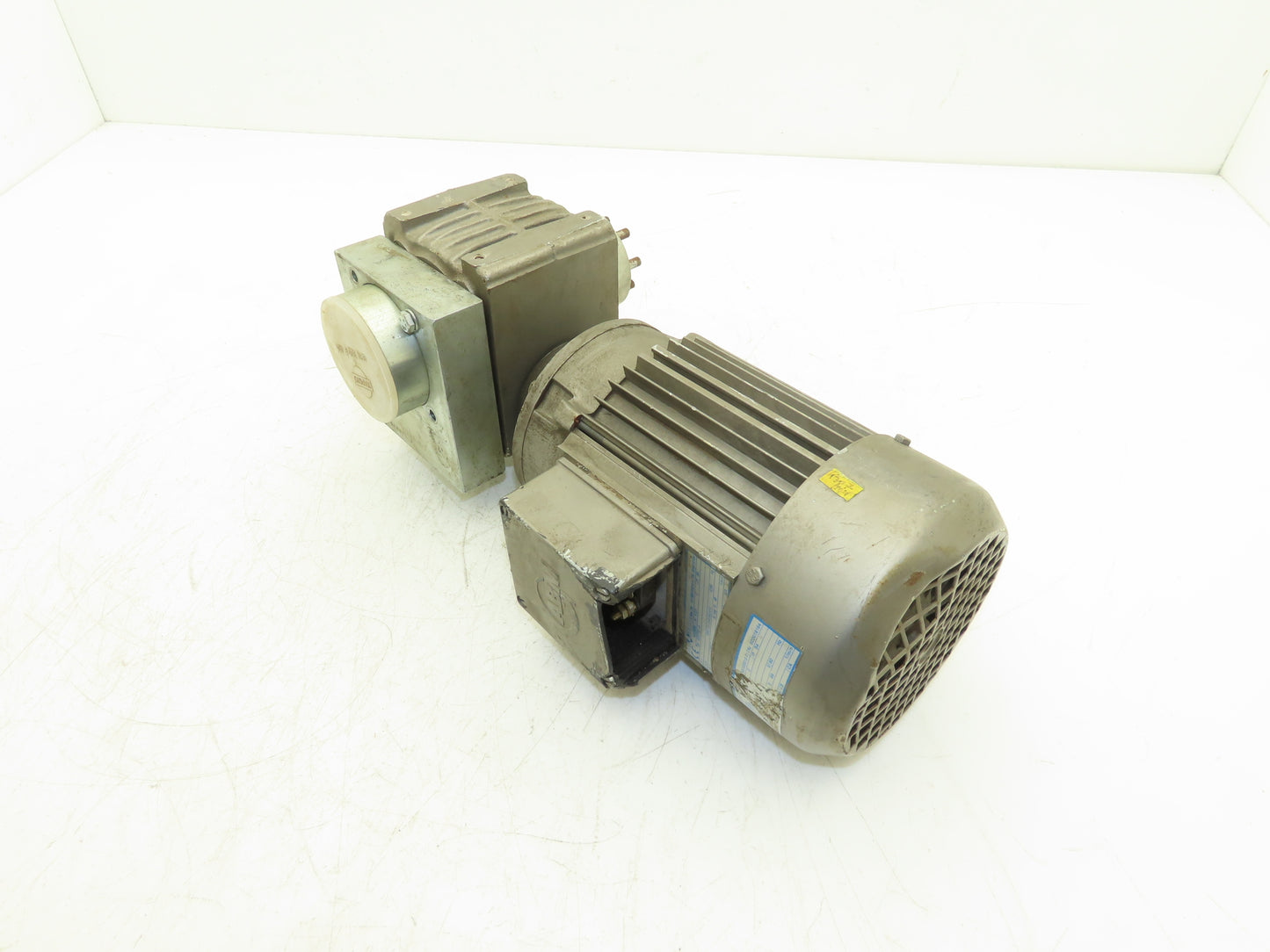 Schubert 4DF71B-4 Gearmotor 39:1 Ratio Reducer 43rpm .25kw 240/480VAC 3PH