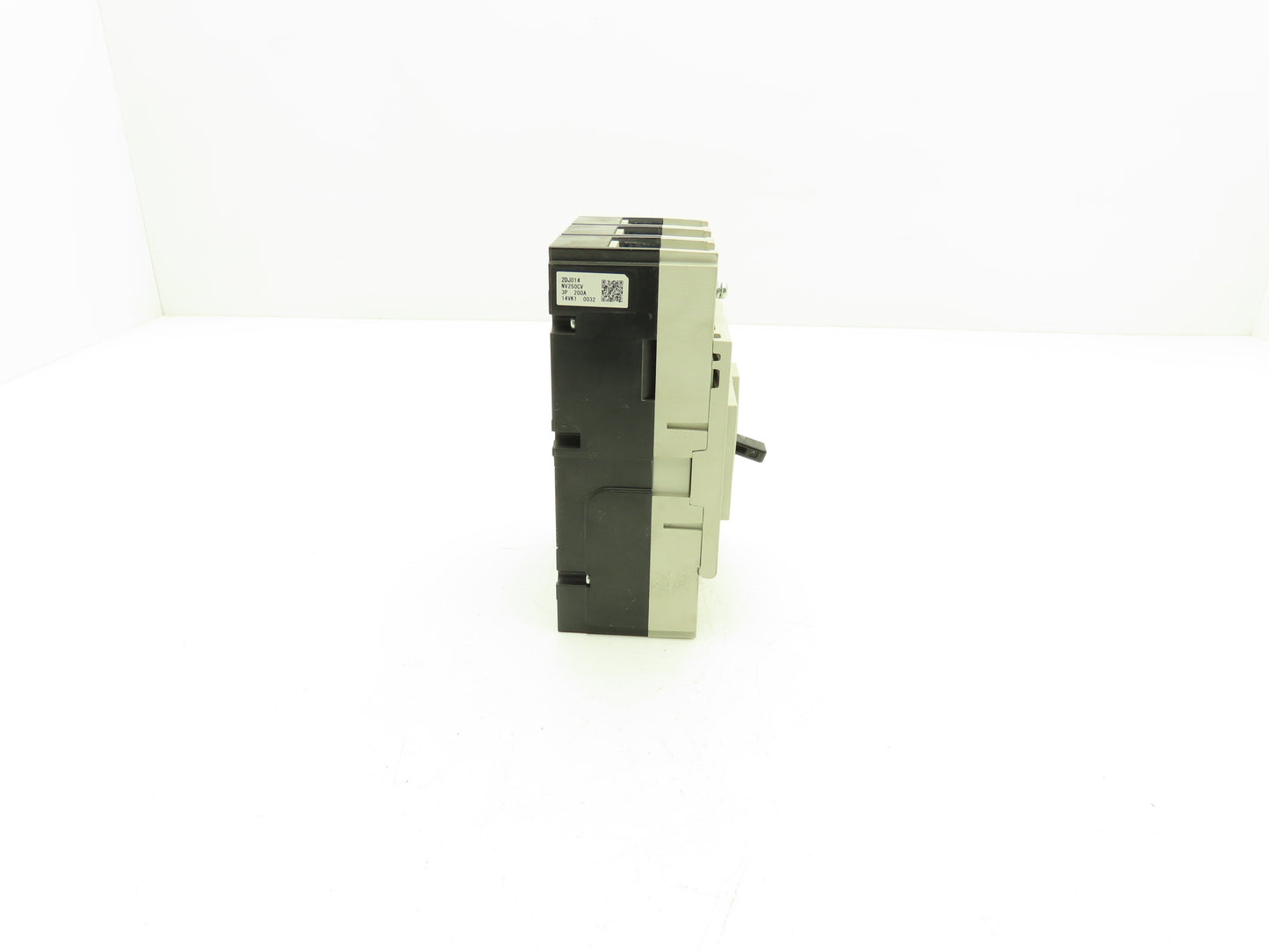 Mitsubishi Electric NV250-CV Circuit Breaker Ground Fault 200A 3Ph 100-440V