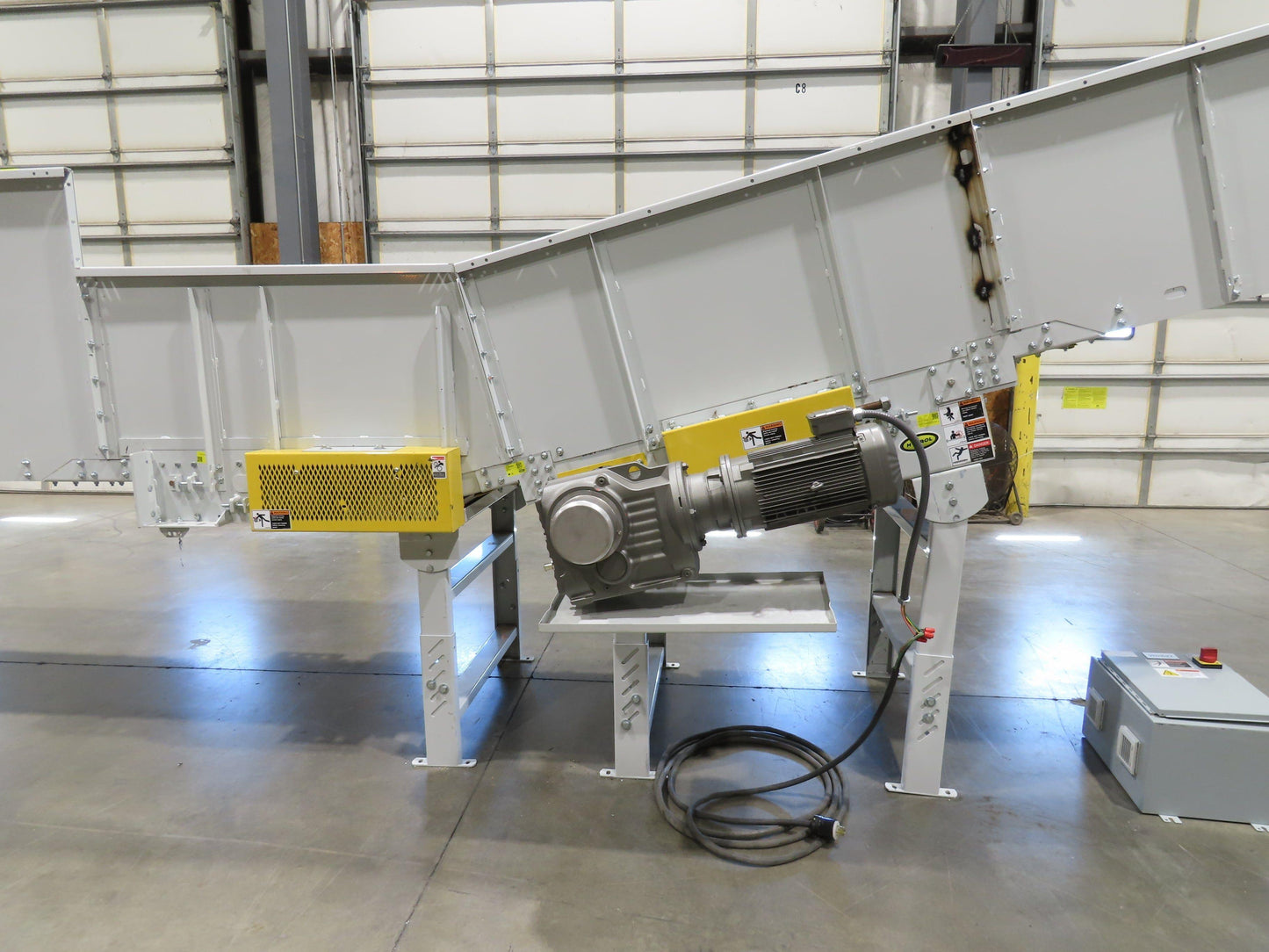 Hytrol HSSHD 37"x 50' Incline Belt Conveyor 7.5Hp 3PH Center Drive 120fpm 12' 6"