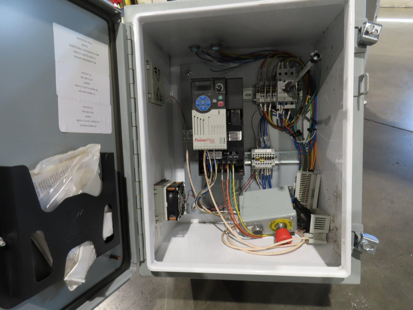 Hytrol HSSHD 37"x 50' Incline Belt Conveyor 7.5Hp 3PH Center Drive 120fpm 12' 6"