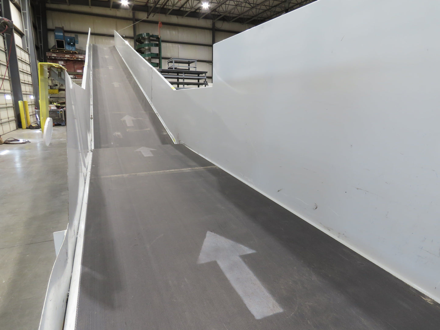 Hytrol HSSHD 37"x 50' Incline Belt Conveyor 7.5Hp 3PH Center Drive 120fpm 12' 6"