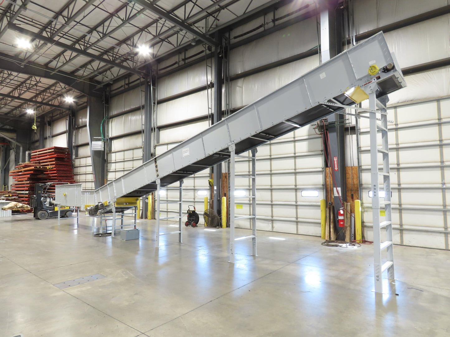 Hytrol HSSHD 37"x 50' Incline Belt Conveyor 7.5Hp 3PH Center Drive 120fpm 12' 6"