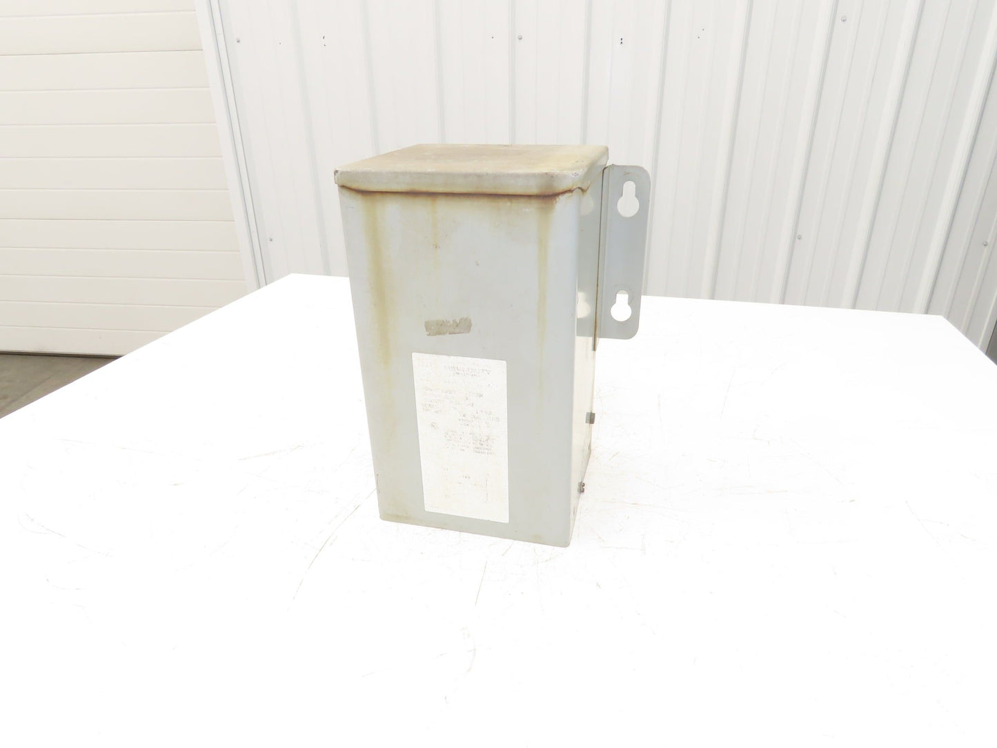 Hevi Duty HZ1500R Stepdown Power Transformer 1.5 KVA 1Ph HV 480V LV 240V