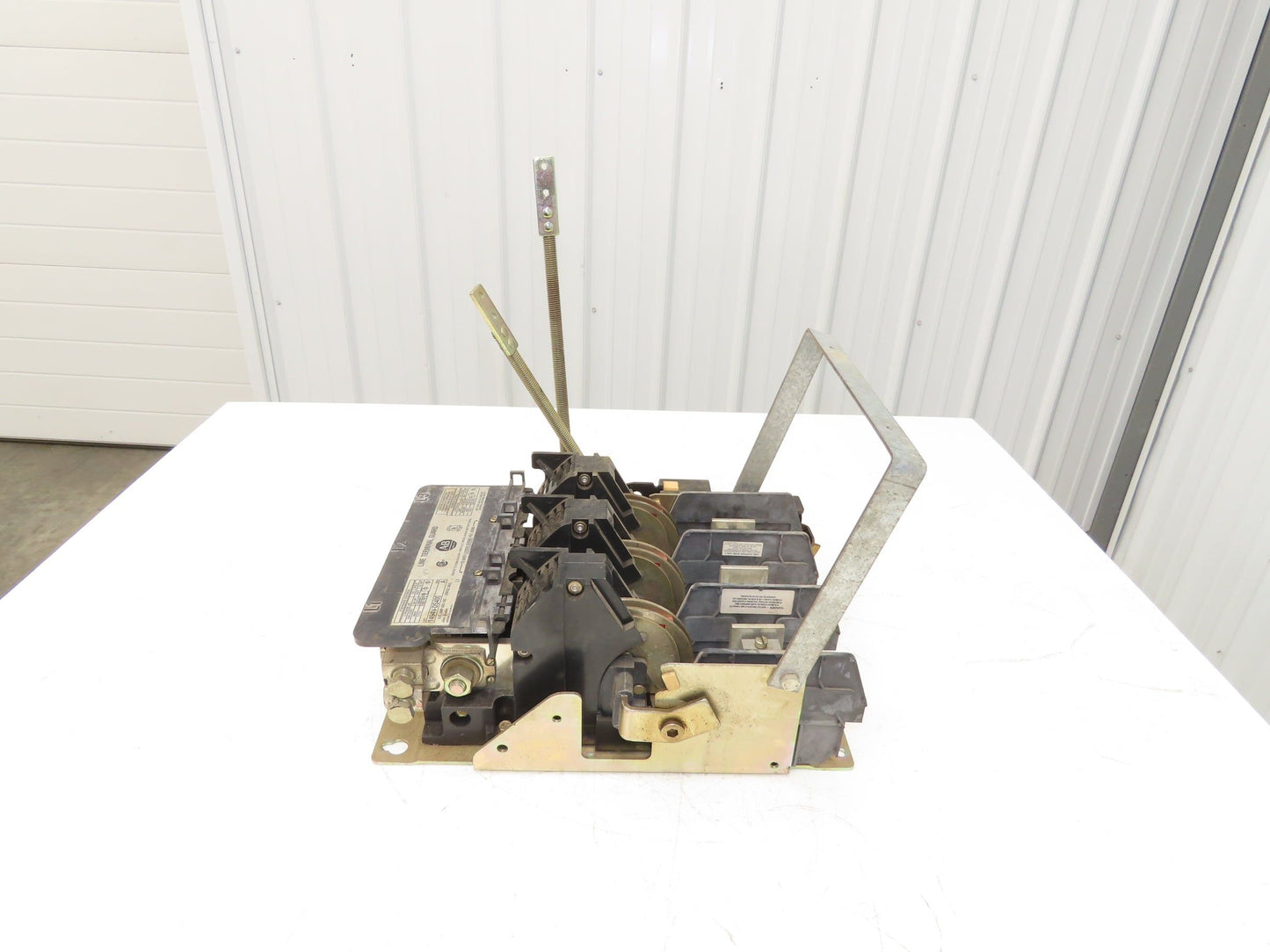 Allen Bradley 1494V-DS400 Safety Disconnect Switch 400A 600V 125HP 3Ph