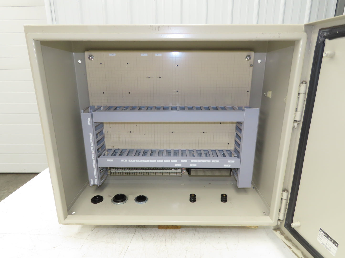 Nito RA25-65 Electrical Enclosure 500x600x250mm Control Panel 20x24x10"