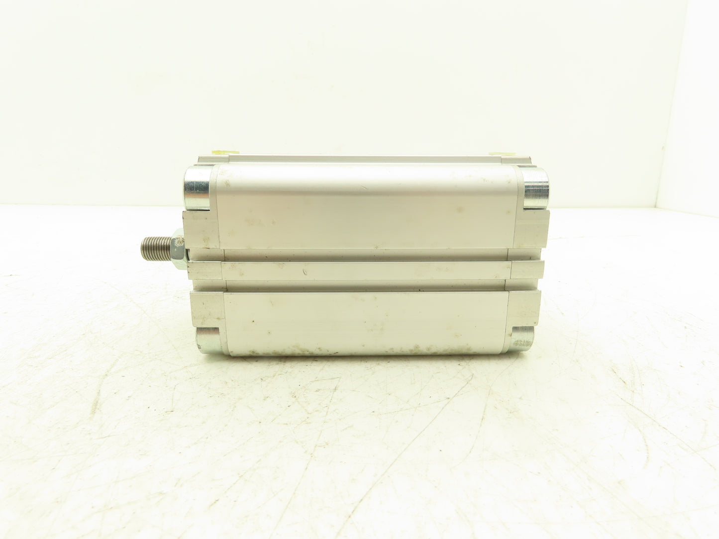 Festo ADVU-2 1/2"-4" Pneumatic Air Cylinder 2.5" Bore 4" Stroke 145psi