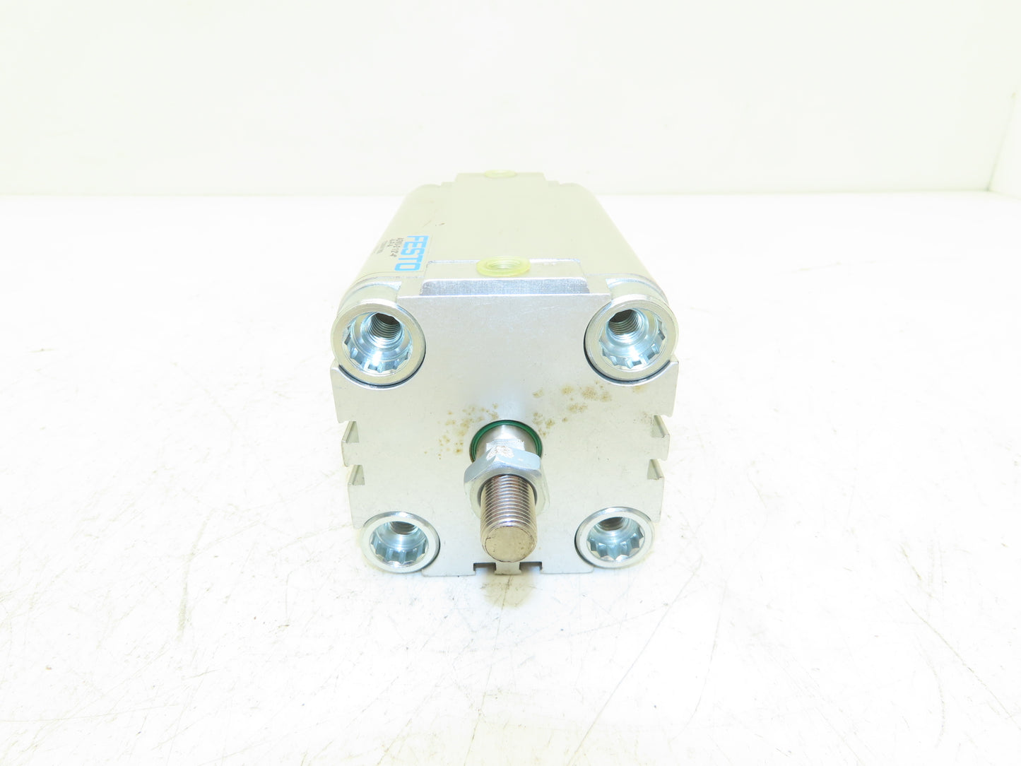 Festo ADVU-2 1/2"-4" Pneumatic Air Cylinder 2.5" Bore 4" Stroke 145psi