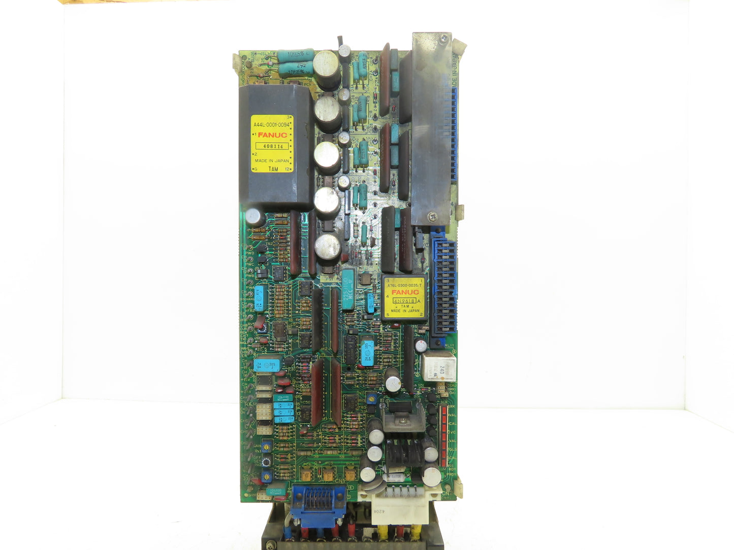 Fanuc A06B-6047-H040 Velocity Control Unit A20B-0009-00320/10D