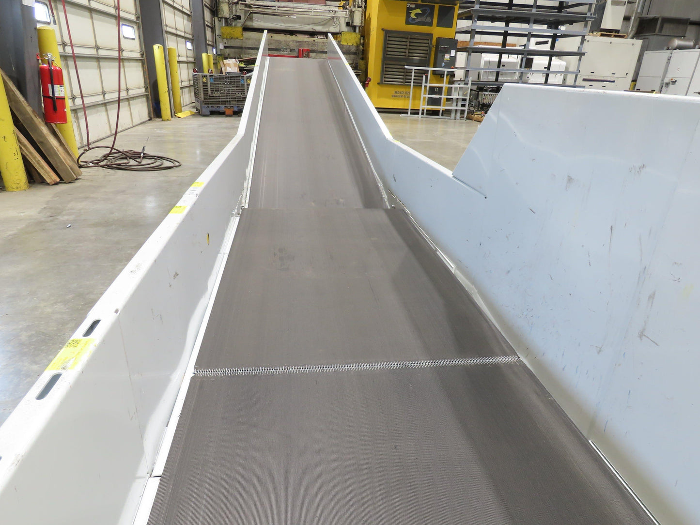 Hytrol HSSHD 31"x 22' Incline Belt Conveyor 2Hp 3PH Center Drive 138fpm