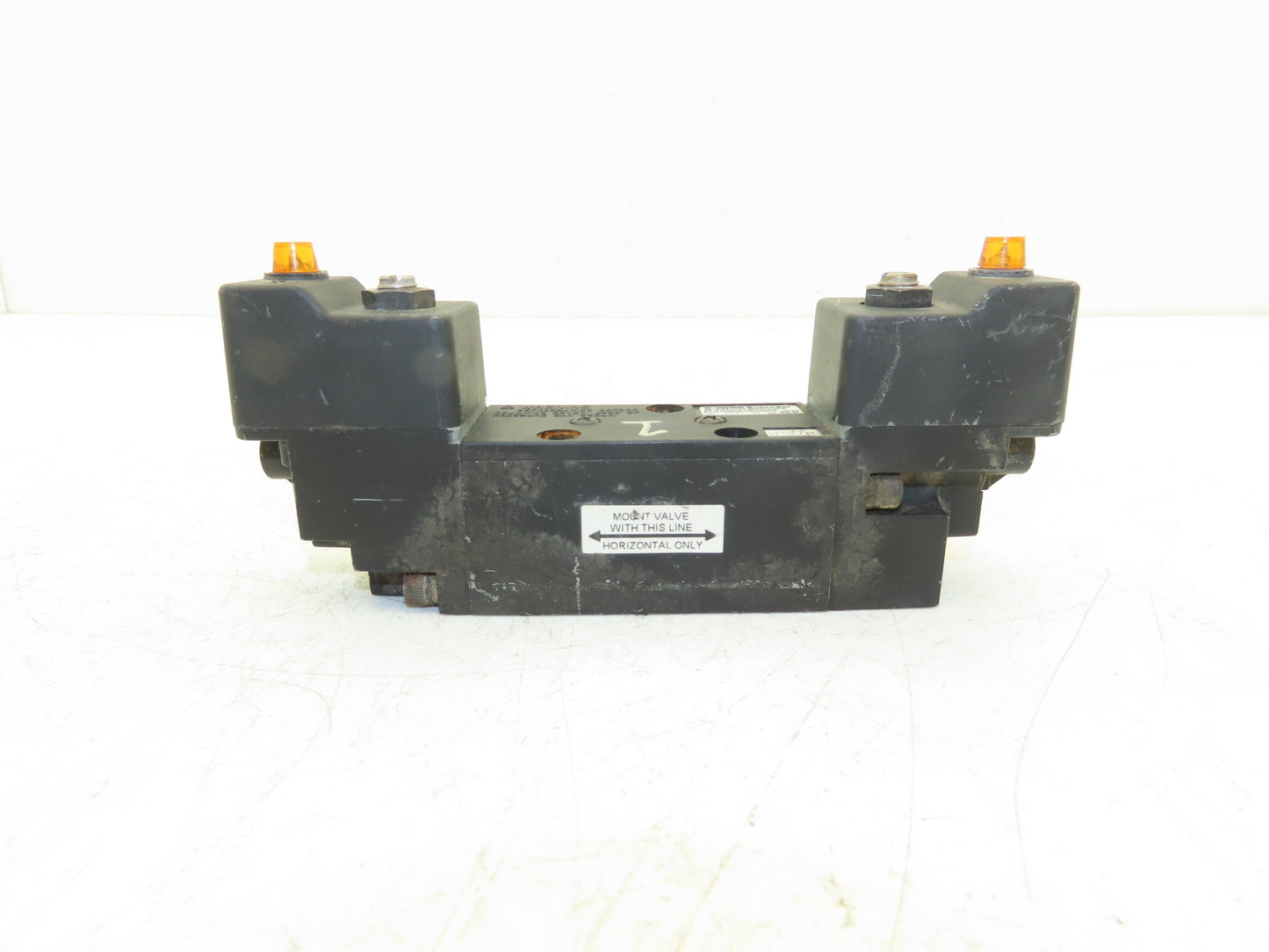 Parker AL41533BJN5300B Pneumatic Directional Solenoid Valve 120V w/Indicator