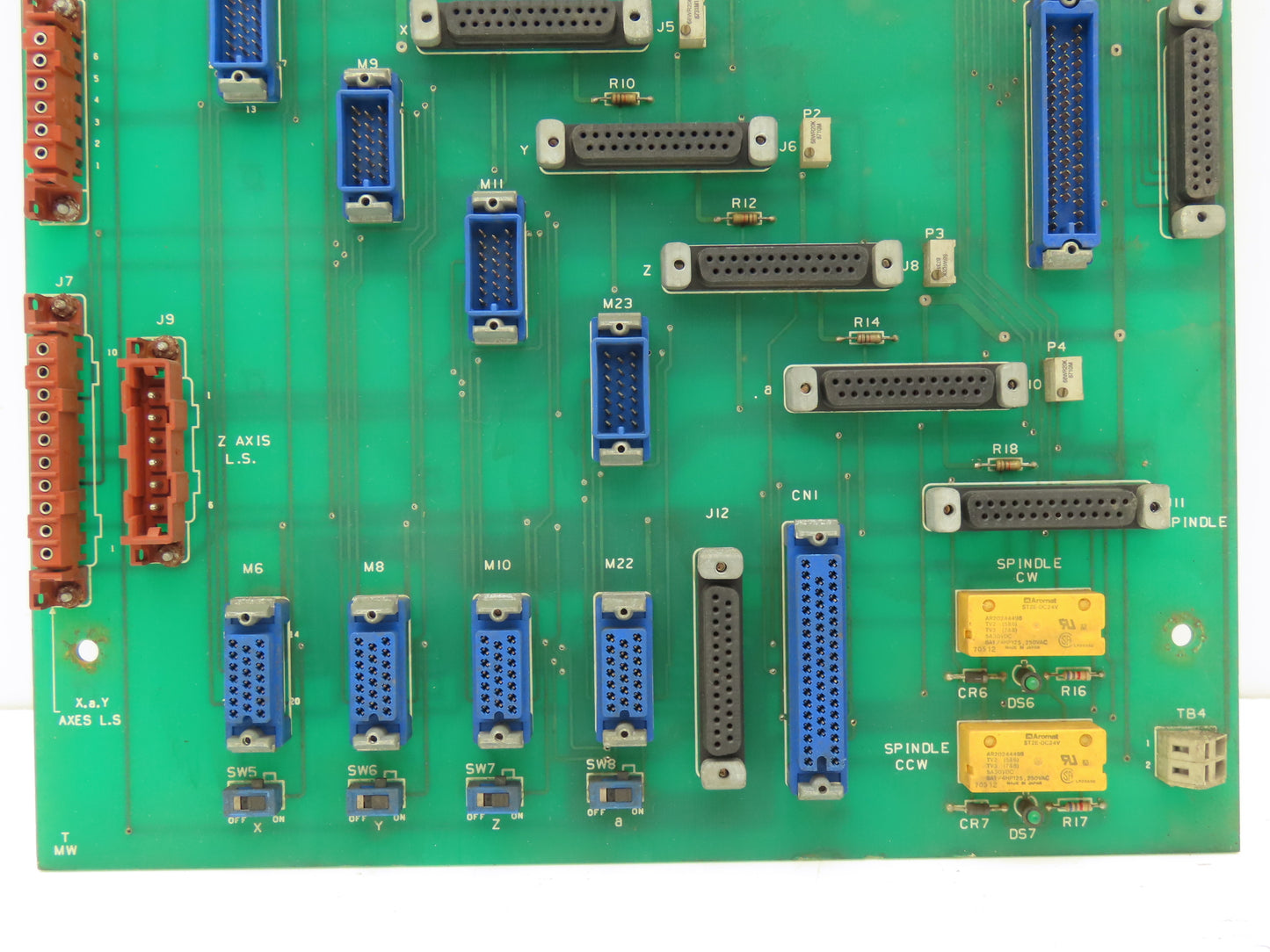 Hurco 415-0224-001 PCB Control Relay Printed Circuit Board Assembly