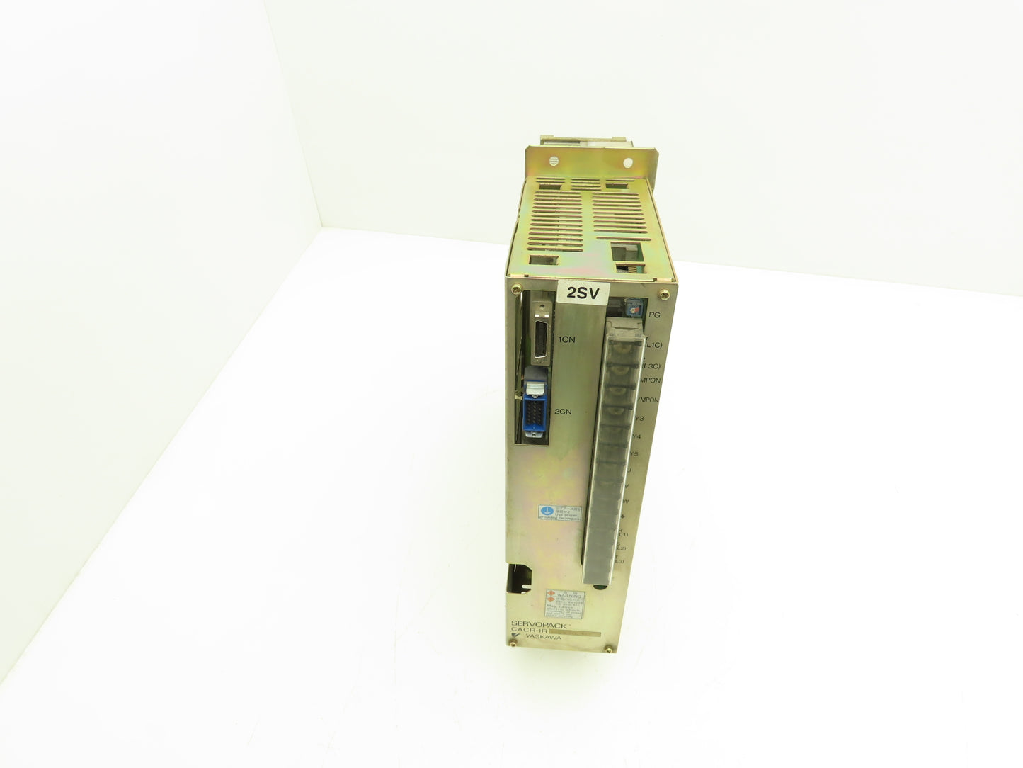Yaskawa Electric CACR-IR44SFB-P00-B12 Servopack Servo Drive 230V 33A 4.4kw 3Ph
