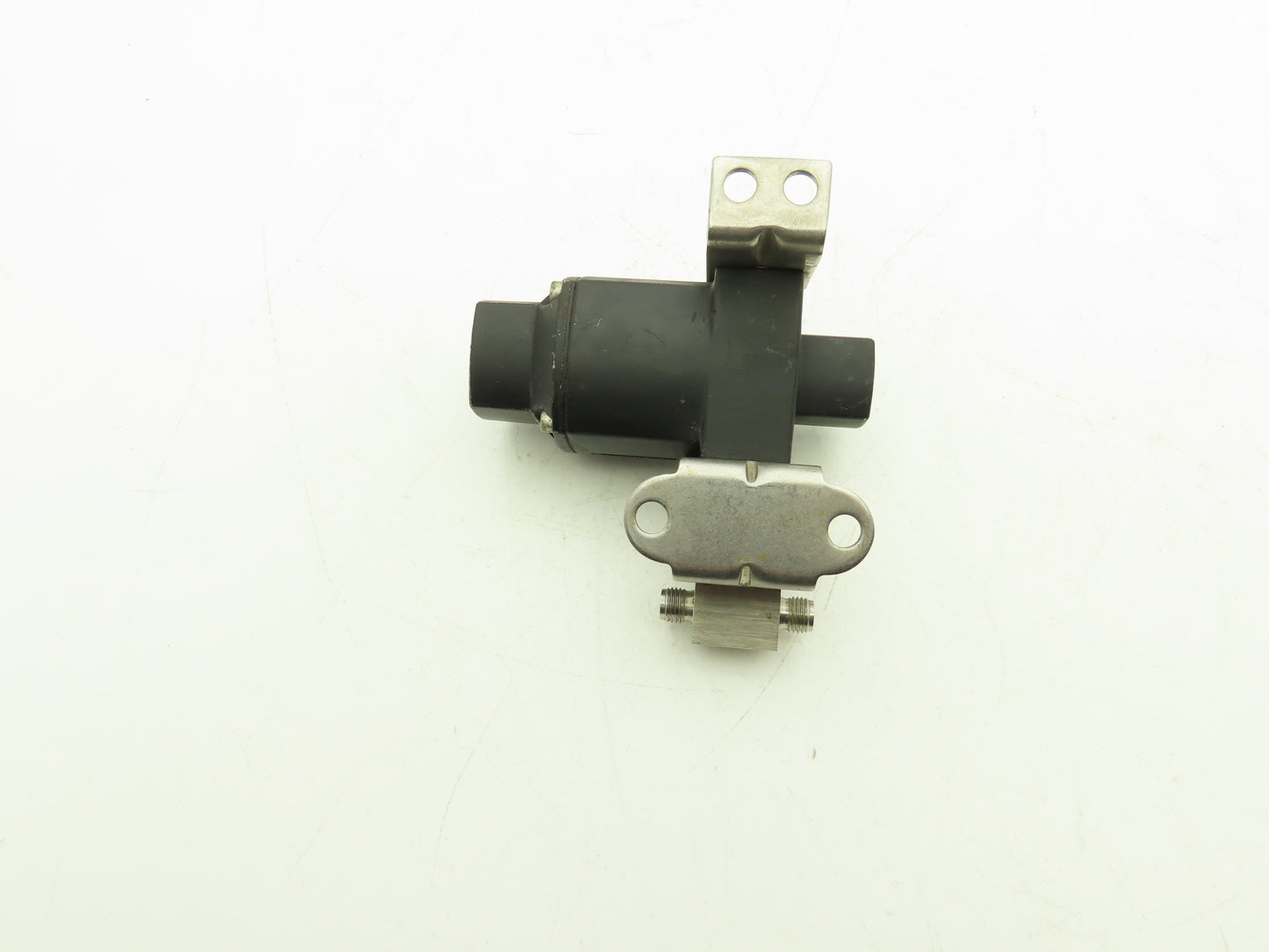 Whitey 131SR Pneumatic Air Actuator Spring Return Swagelok 1/4" Tube Ball Valve