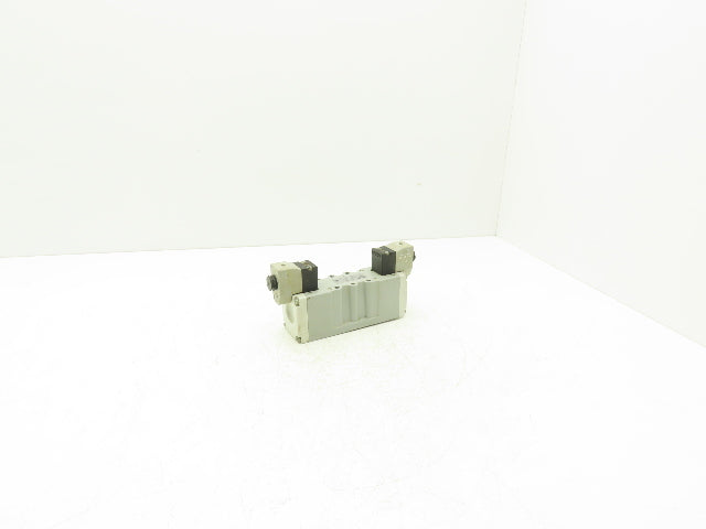 Parker H26VXBG023C Pneumatic Air isys Solenoid Valve 120v 60hz Coil 145psig