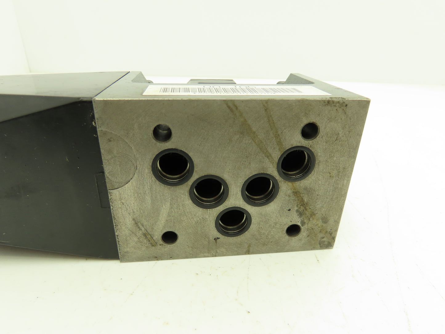 Tokimec DG4VS-5-0A-M-P7L-H-7-40-JA6 Hydraulic Directional Solenoid Valve 24VDC