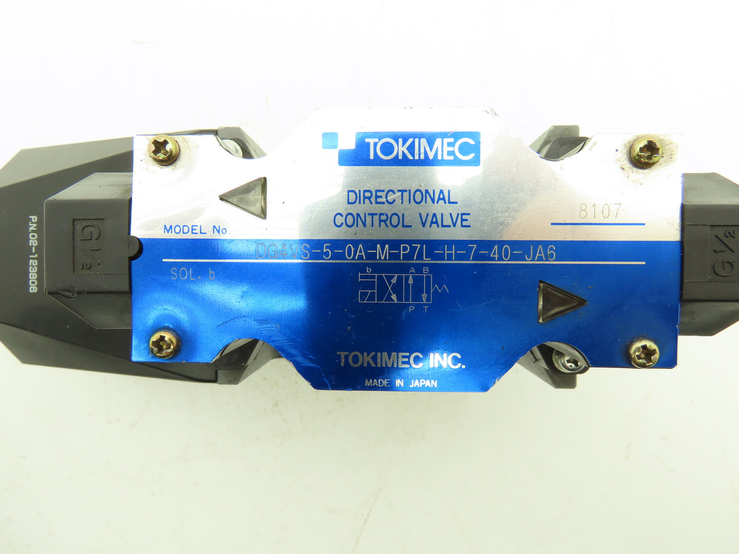 Tokimec DG4VS-5-0A-M-P7L-H-7-40-JA6 Hydraulic Directional Solenoid Valve 24VDC