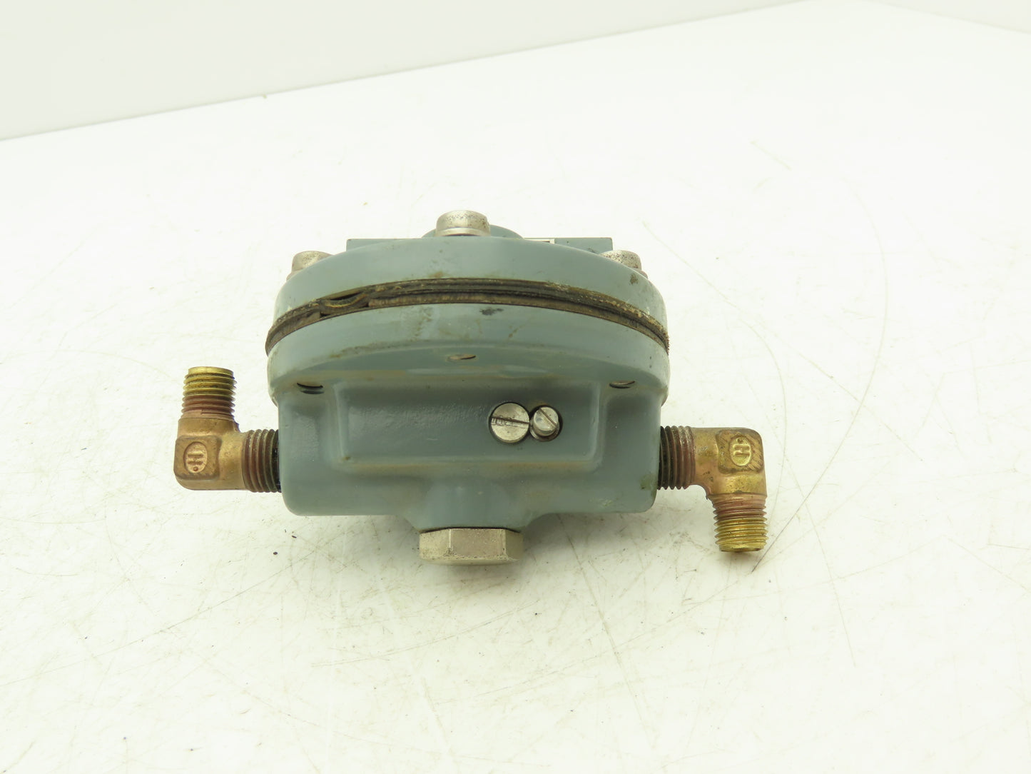 Moore Products 62V 7135S6AJ 1/4" Pneumatic Constant Differential Relay