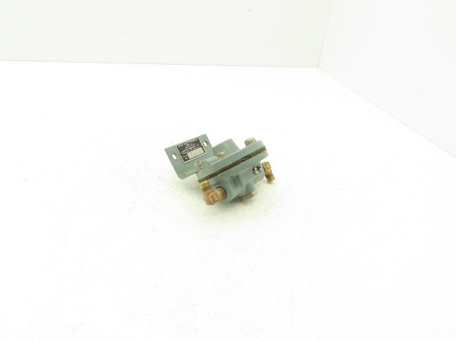 Moore Products 62V 7135S6AJ 1/4" Pneumatic Constant Differential Relay