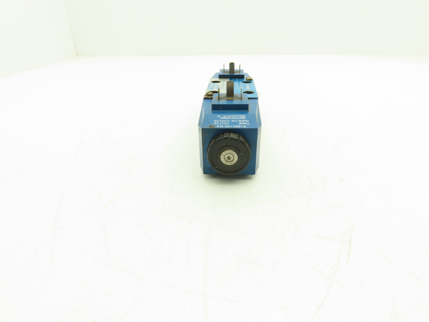 Vickers DG4V36CMU1T750JA65 Hydraulic Solenoid Directional Valve Tokimec 100V