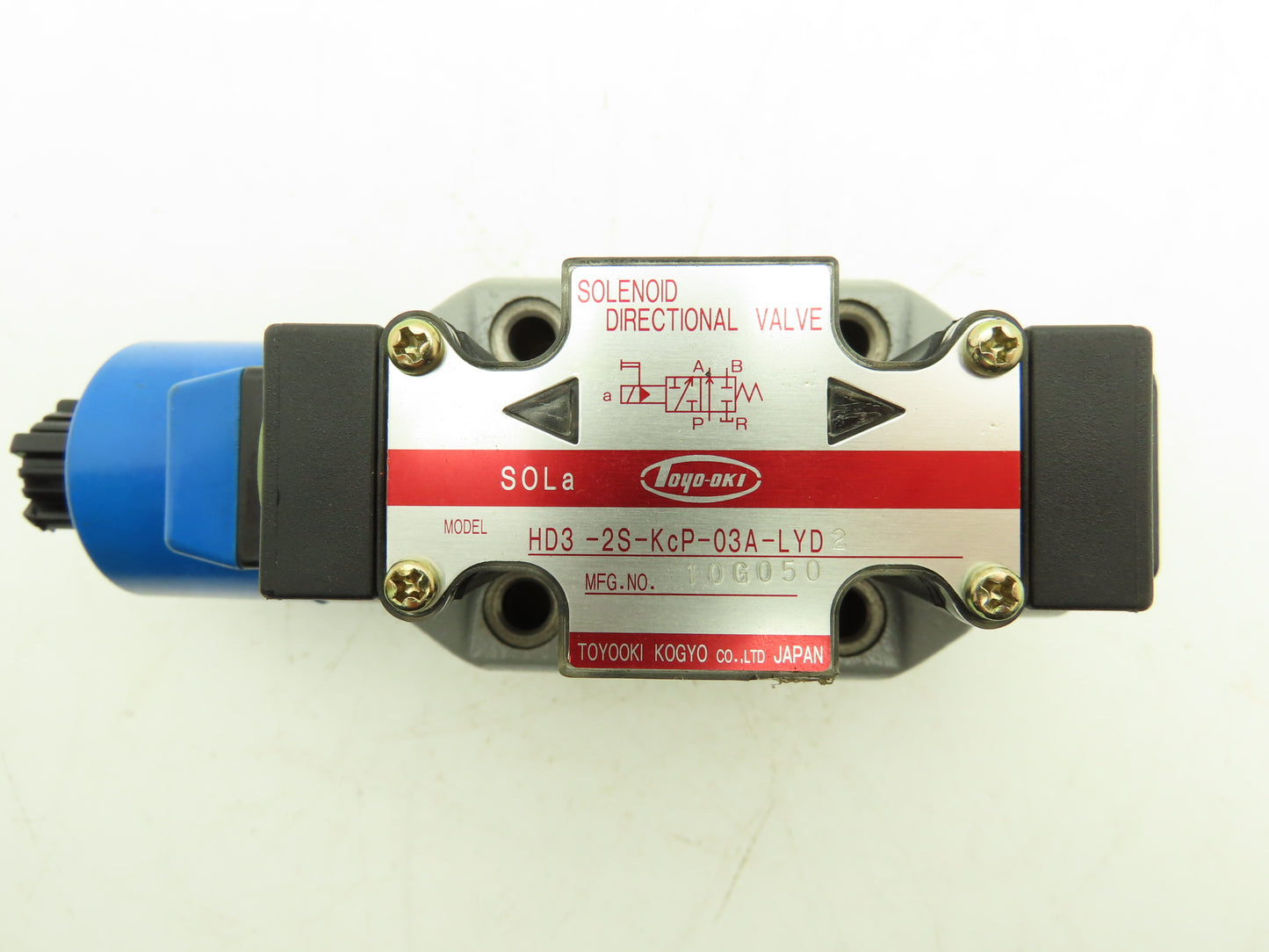 Toyooki Kogyo HD3-2S-KCP-03A-LYD2 Hydraulic Directional Solenoid Valve 24VDC