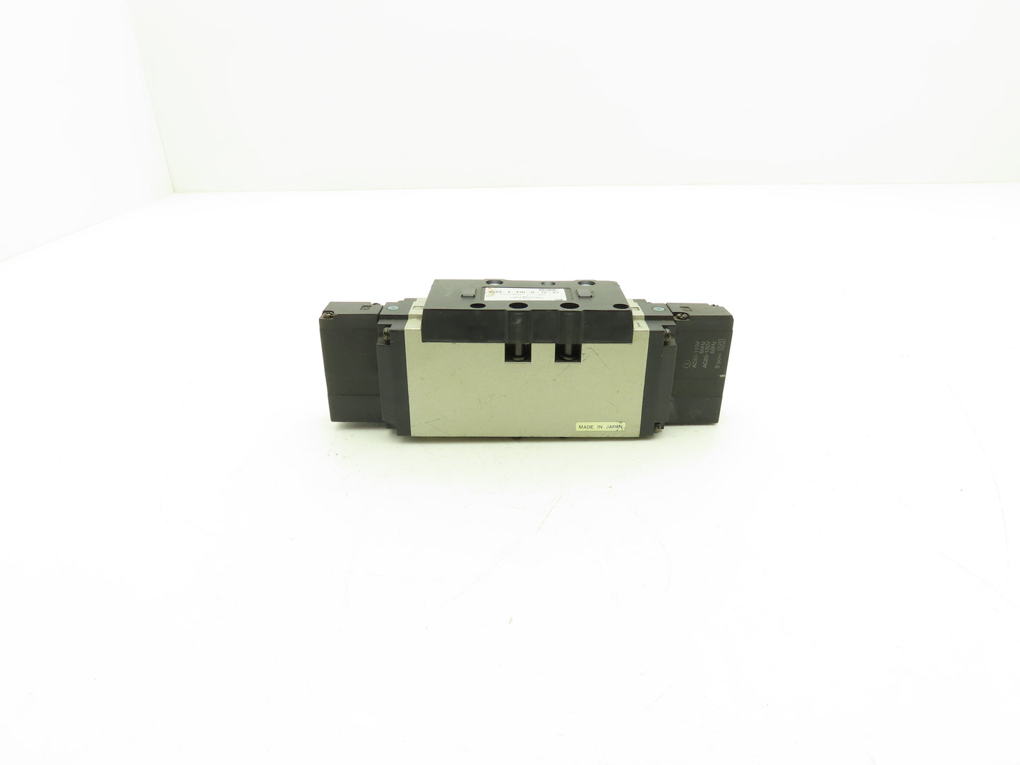 SMC VSS8-8-FIG-D-1Z-V1 Pneumatic Air Solenoid Valve