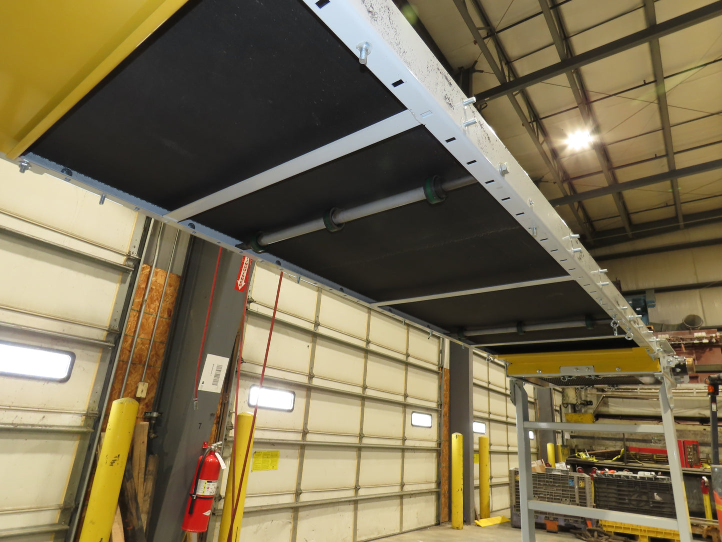 Hytrol HSS 31"x 18' Slider Bed Conveyor 30"Belt 2Hp 3PH Center Drive 140fpm