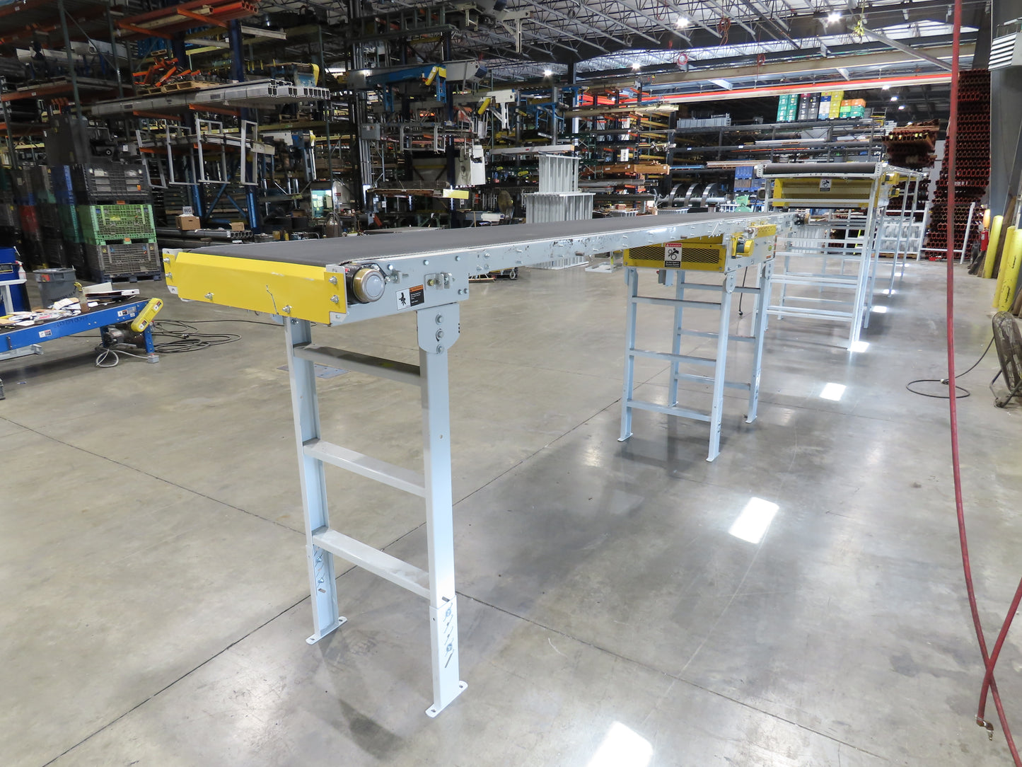 Hytrol HSS 31"x 18' Slider Bed Conveyor 30"Belt 2Hp 3PH Center Drive 140fpm