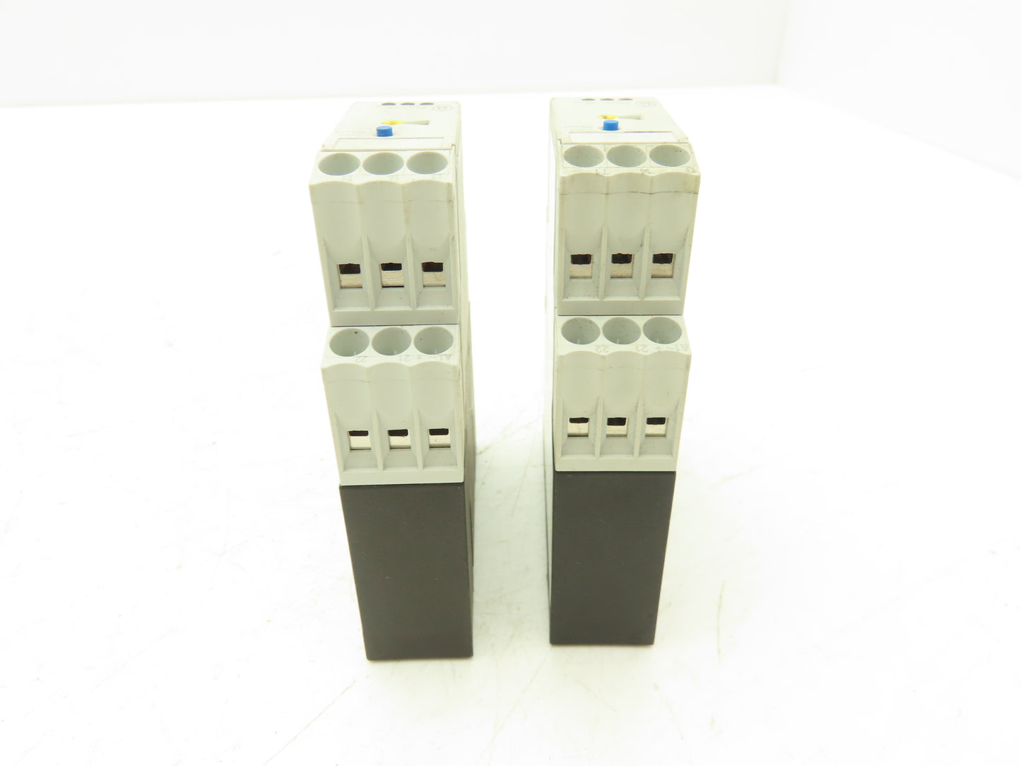 Eaton Moeller EMT6-DB Thermistor Overload Protection Relay 24V Lot of 2