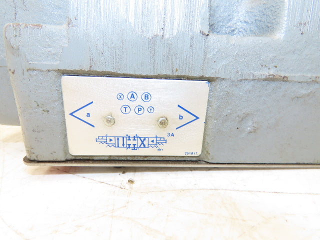 Continental Hydraulics Hydraulic Pilot Operated Directional Valve 120V 60Hz