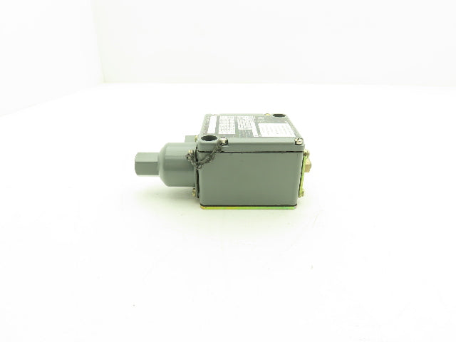 Allen Bradley 836T-T250J Pressure Control Switch 30" VAC Bulletin 836T Ser A