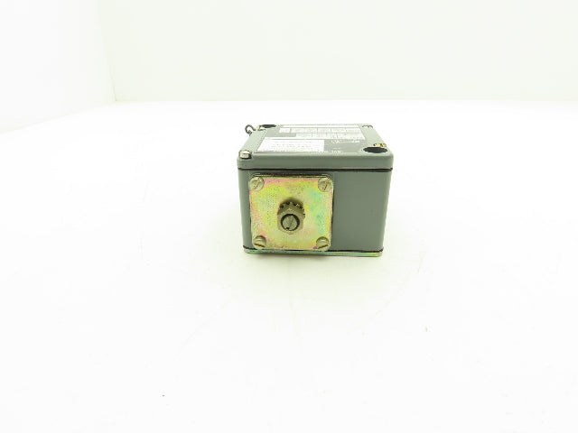 Allen Bradley 836T-T250J Pressure Control Switch 30" VAC Bulletin 836T Ser A