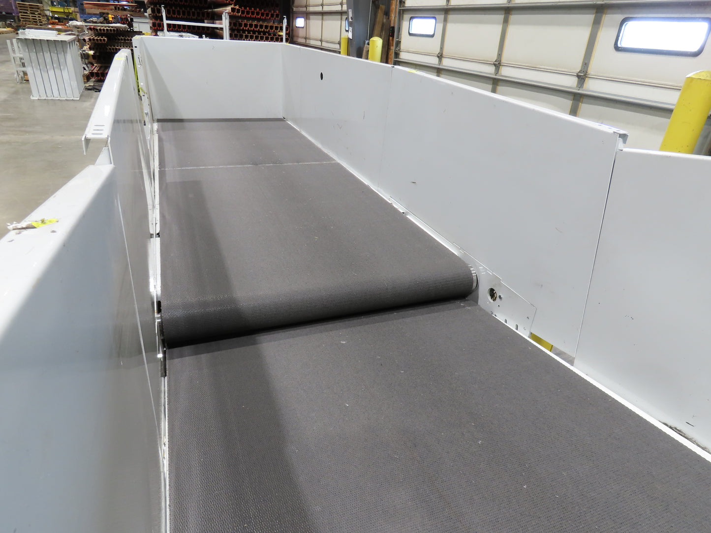 Hytrol HSSHD 43"x 31' 8" Incline Belt Conveyor 3Hp 3PH Center Drive 158fpm