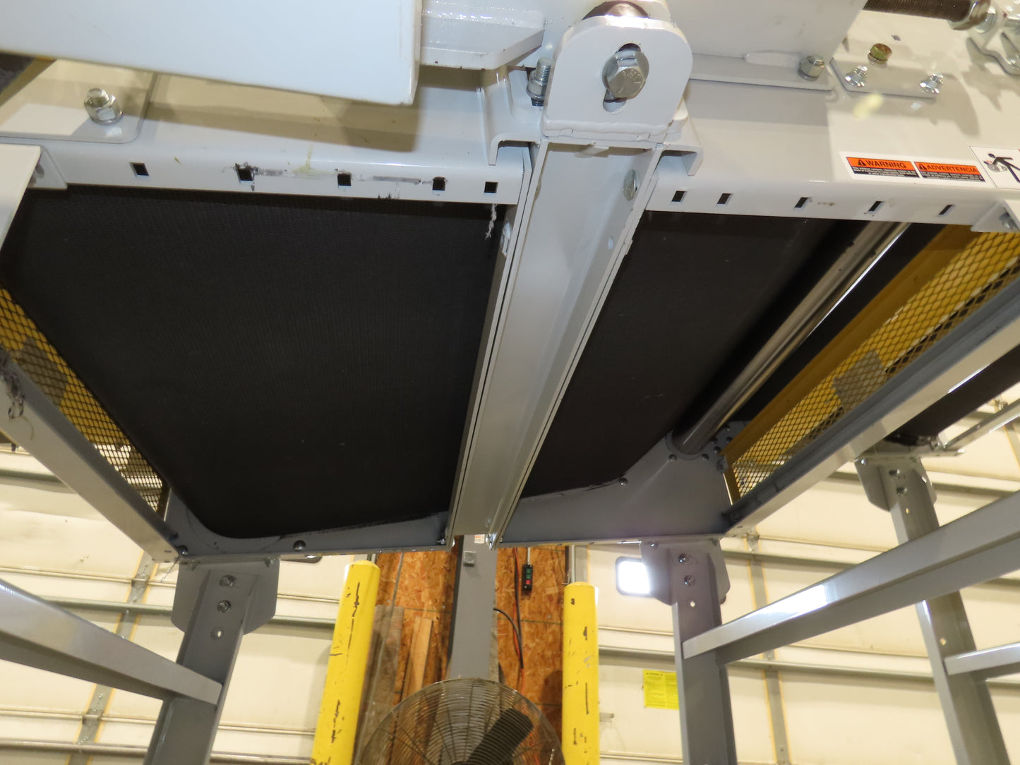 Hytrol HSSHD 43"x 31' 8" Incline Belt Conveyor 3Hp 3PH Center Drive 158fpm